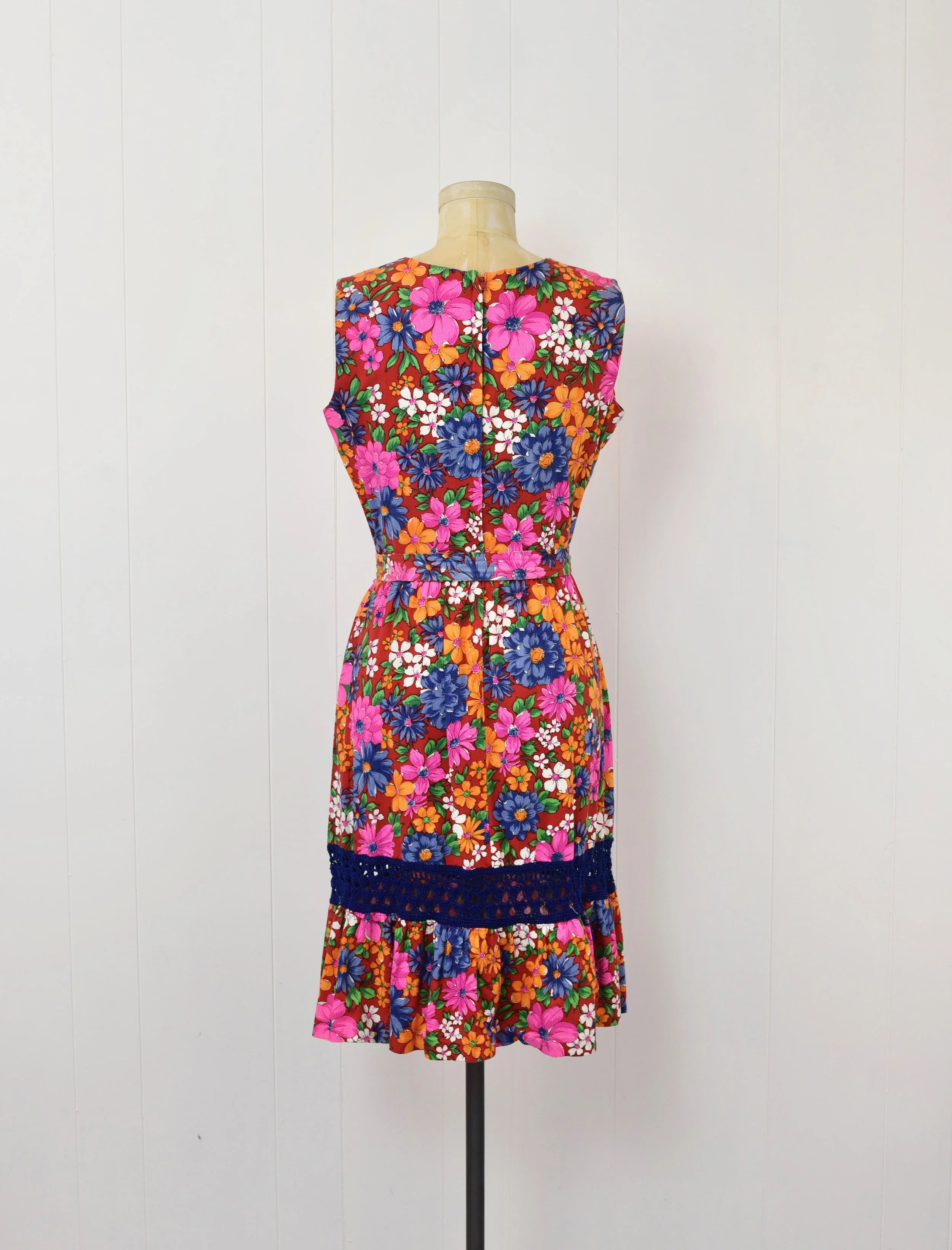 1960s Red Floral Garden Blue Crochet Lace Sears Fashion Day Dress with Matching Belt  Canned Ham Vintage