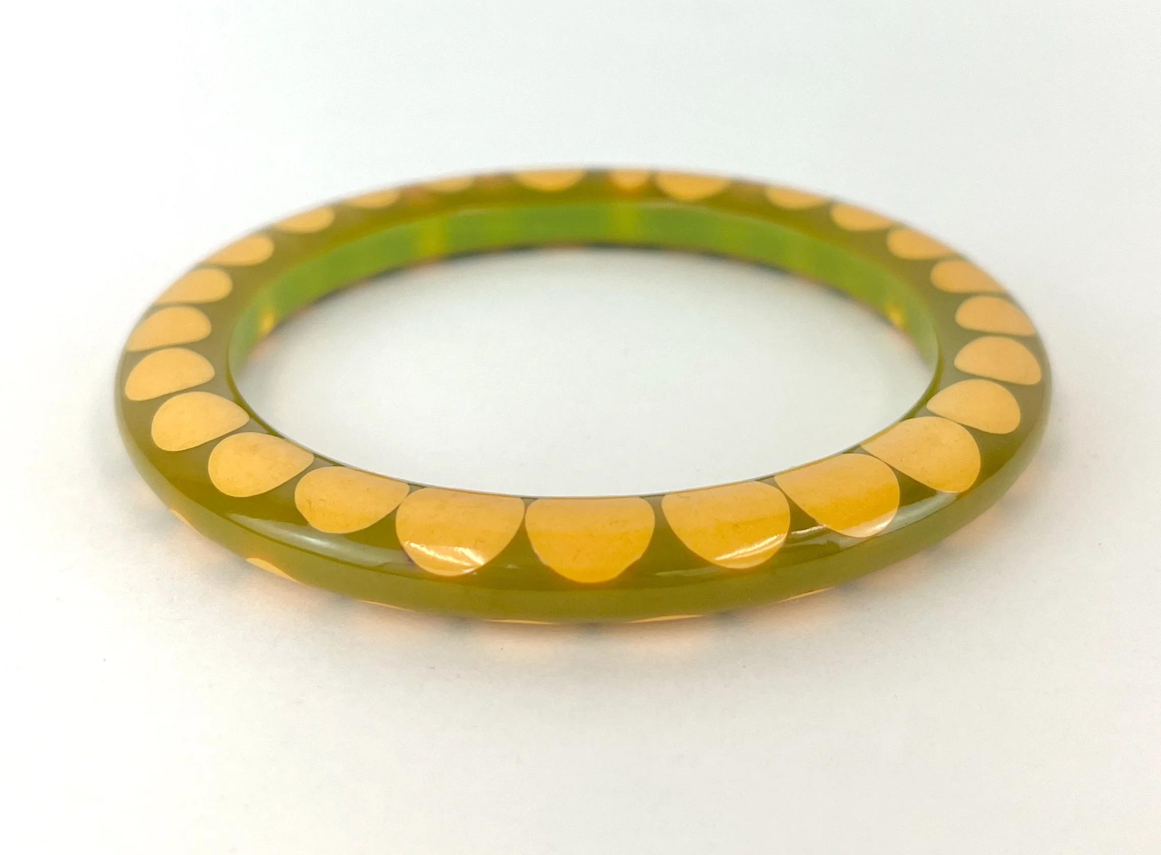 VINTAGE • 1940s Bakelite Belt Buckle Rare Retro Plastic Barbie Green Yellow Boho Bakelite Belt Buckles - Etsy main image 2