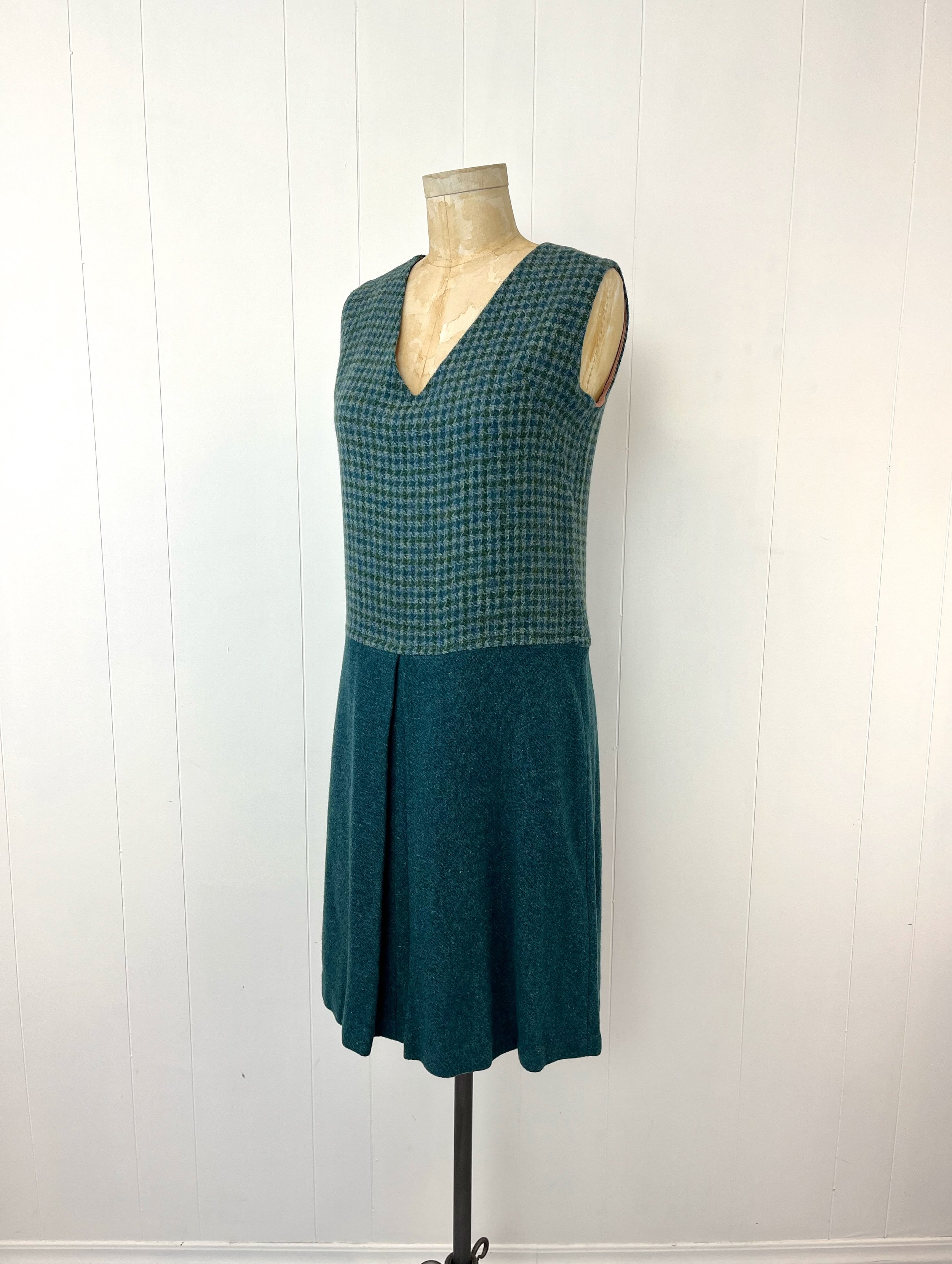 1960s Blue Green Houndstooth Plaid Wool Shift Drop Waist Mod Hand Made Dress Canned Ham Vintage 1960s Blue Green Houndstooth Plaid Wool Shift Drop Waist Mod Hand Made Dress Canned Ham Vintage