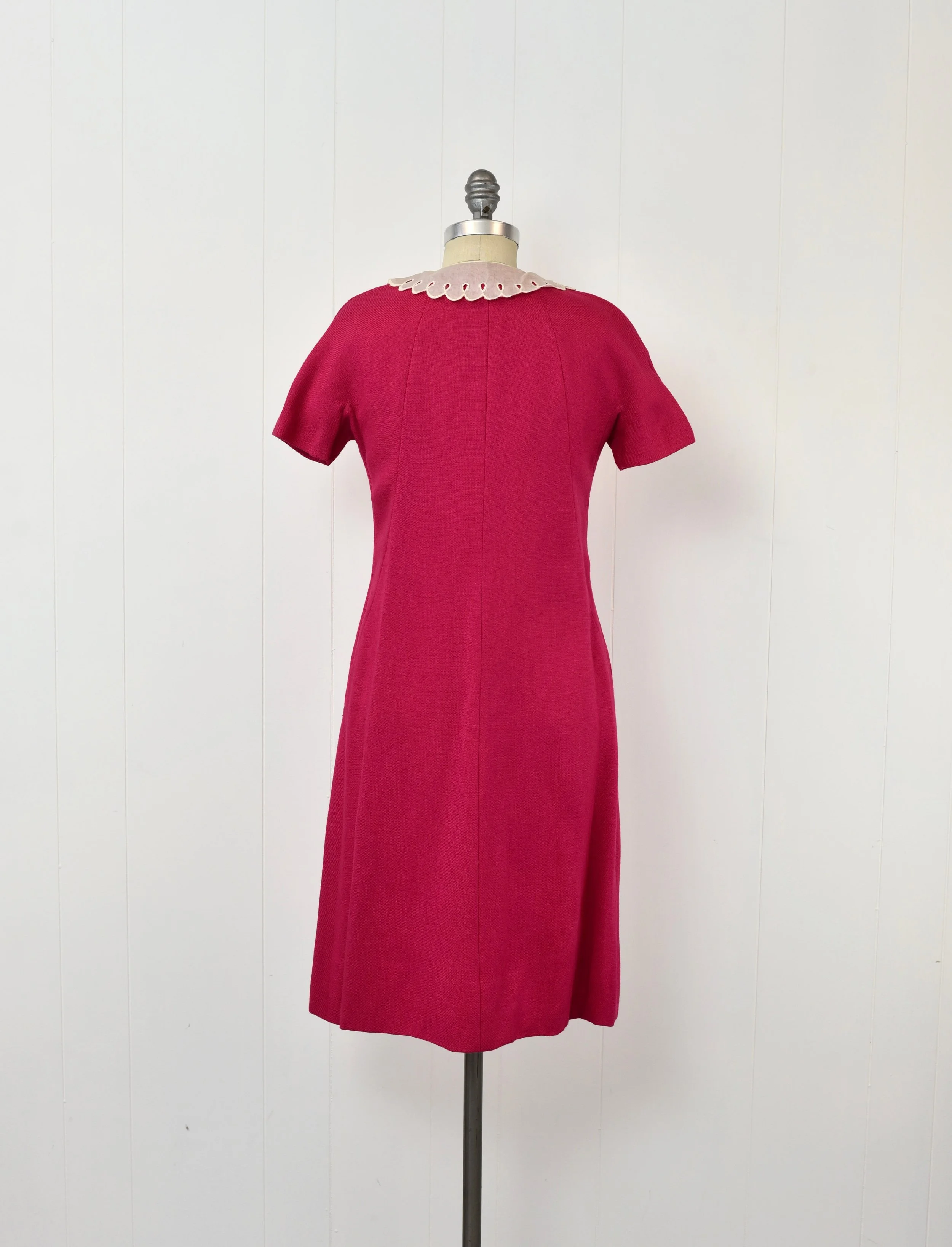 1960s/1970s Lanz Hot Pink Magenta White Scalloped Peter Pan Collar Wool Shift Dress Canned Ham Vintage 1960s/1970s Lanz Hot Pink Magenta White Scalloped Peter Pan Collar Wool Shift Dress Canned Ham Vintage