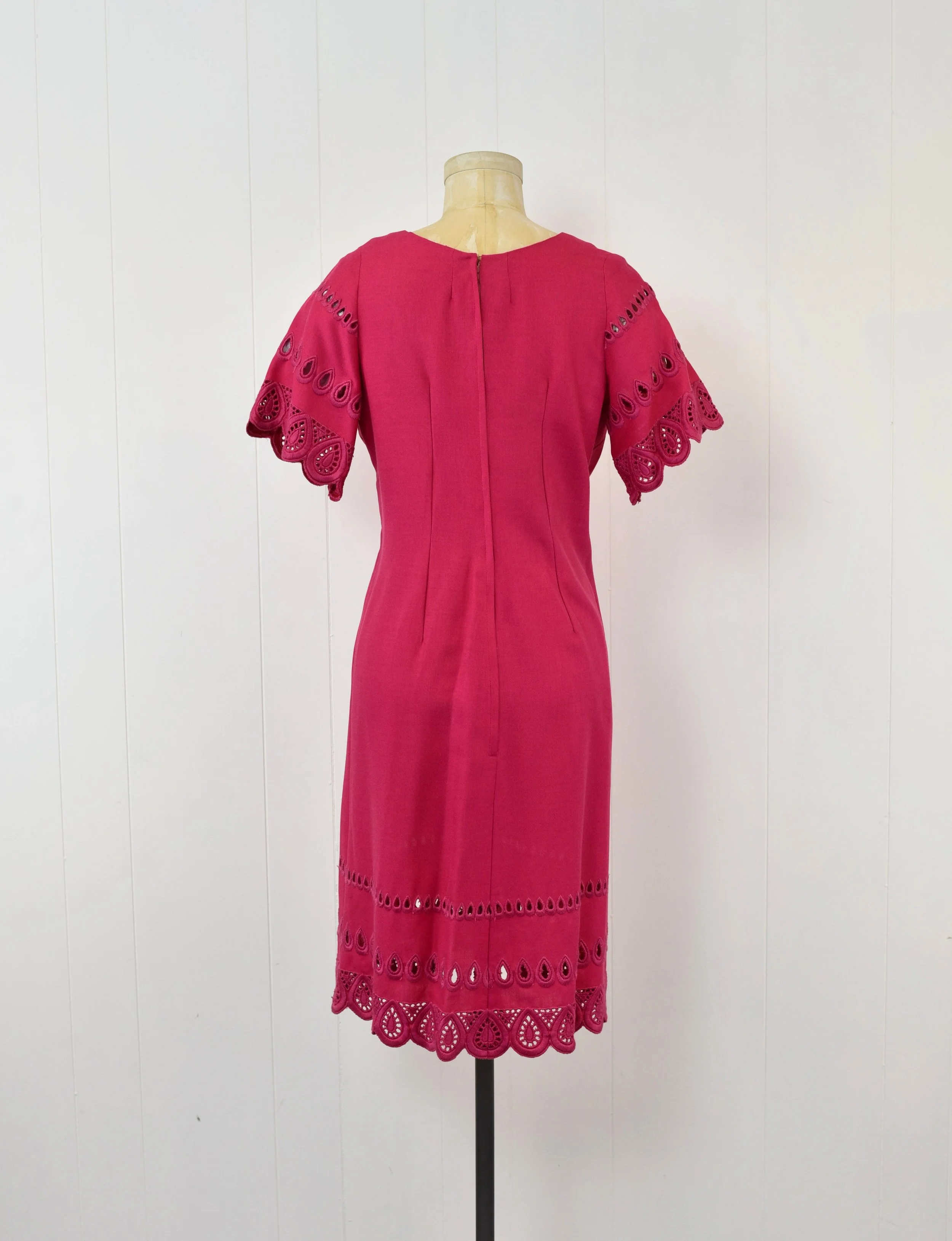 1960s Magenta Pink Raspberry Embroidery Lace Shift Dress Canned Ham Vintage 1960s Magenta Pink Raspberry Embroidery Lace Shift Dress Canned Ham Vintage