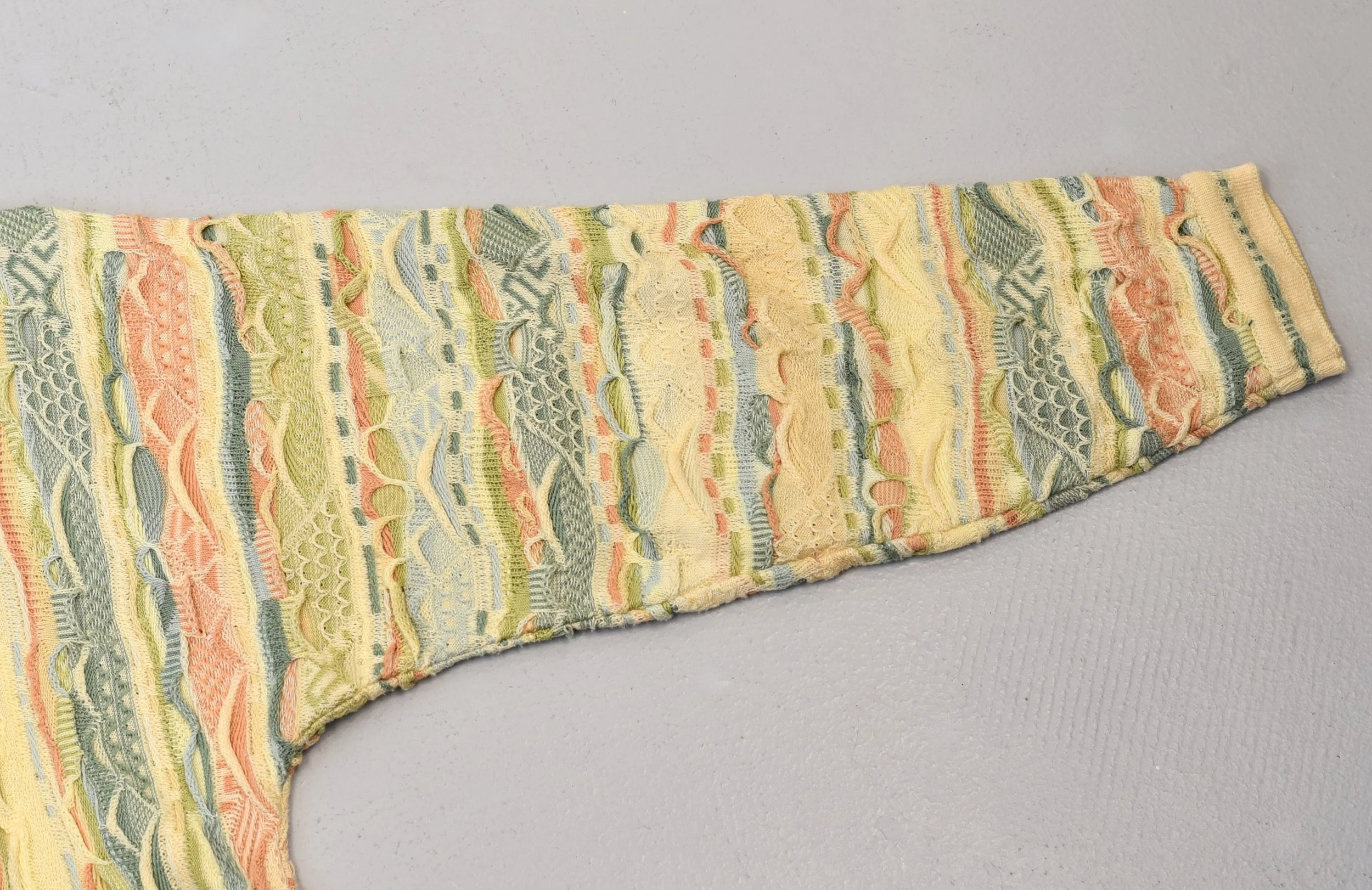 1980s/1990s Coogi Australia Authentic Colorful 3D Crazy V