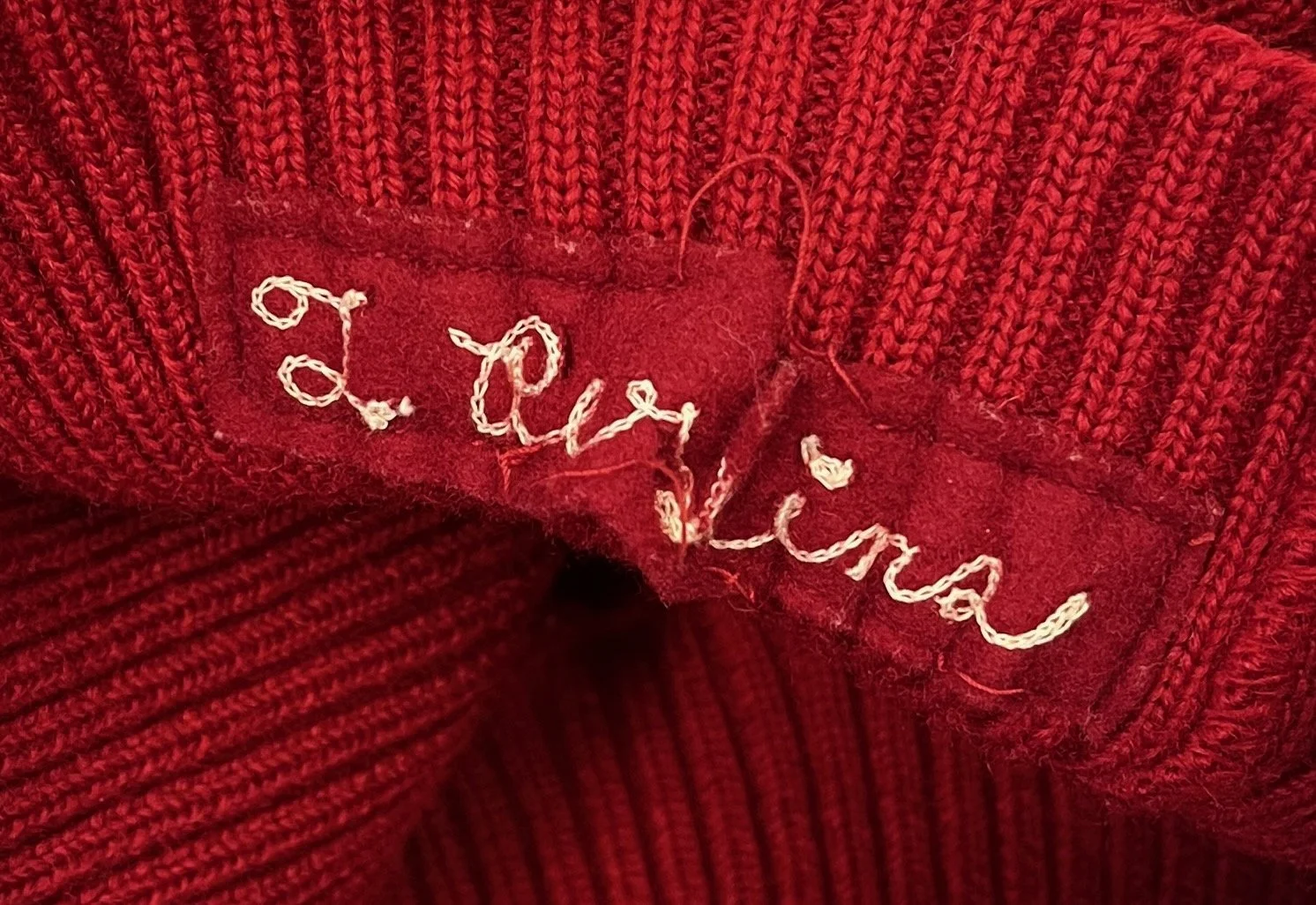 1950s 1959 Wilson Sporting Goods Red Wool Long Sleeve Pullover 