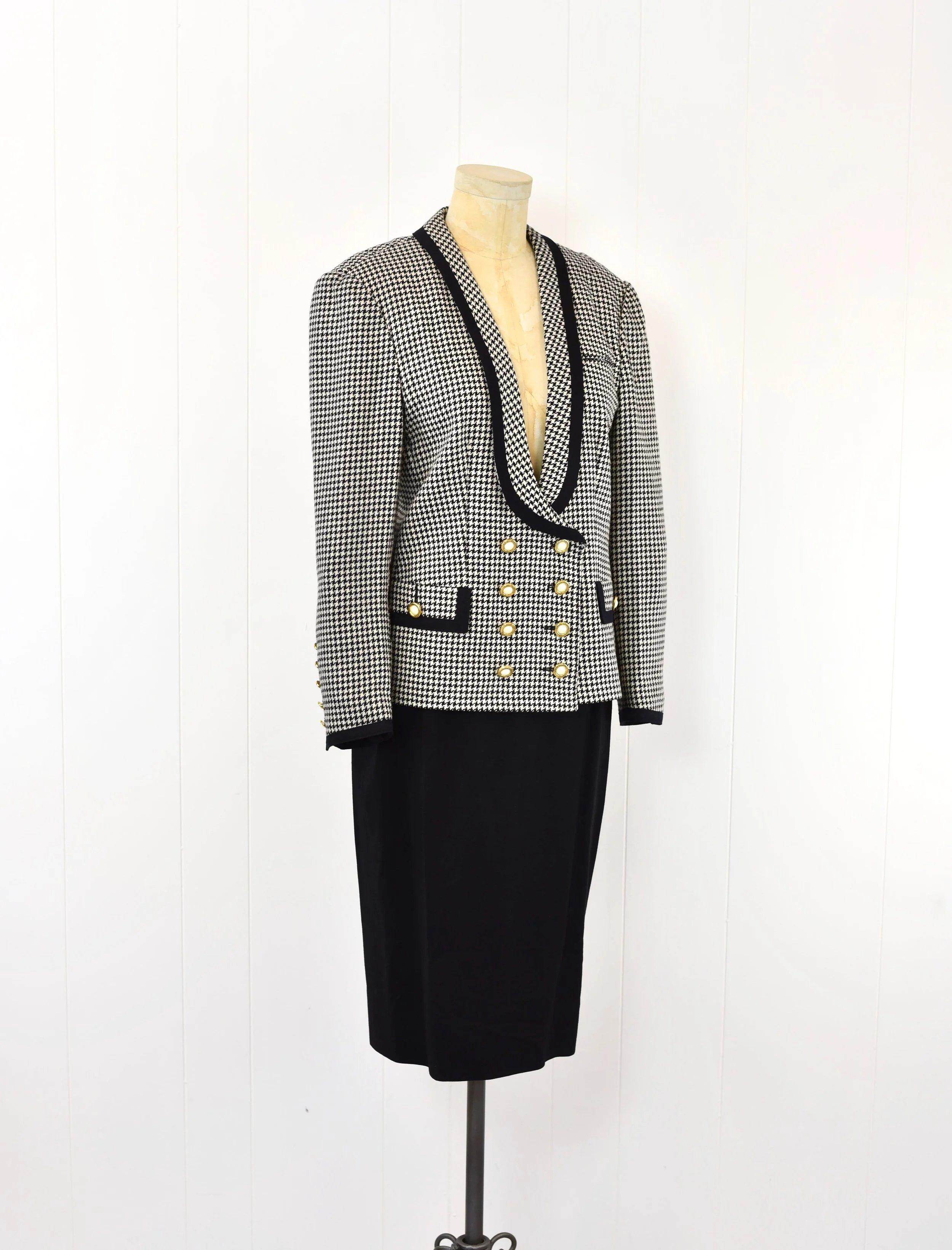 1980s Louis Feraud Paris Houndstooth Wool Black White Pearl Button