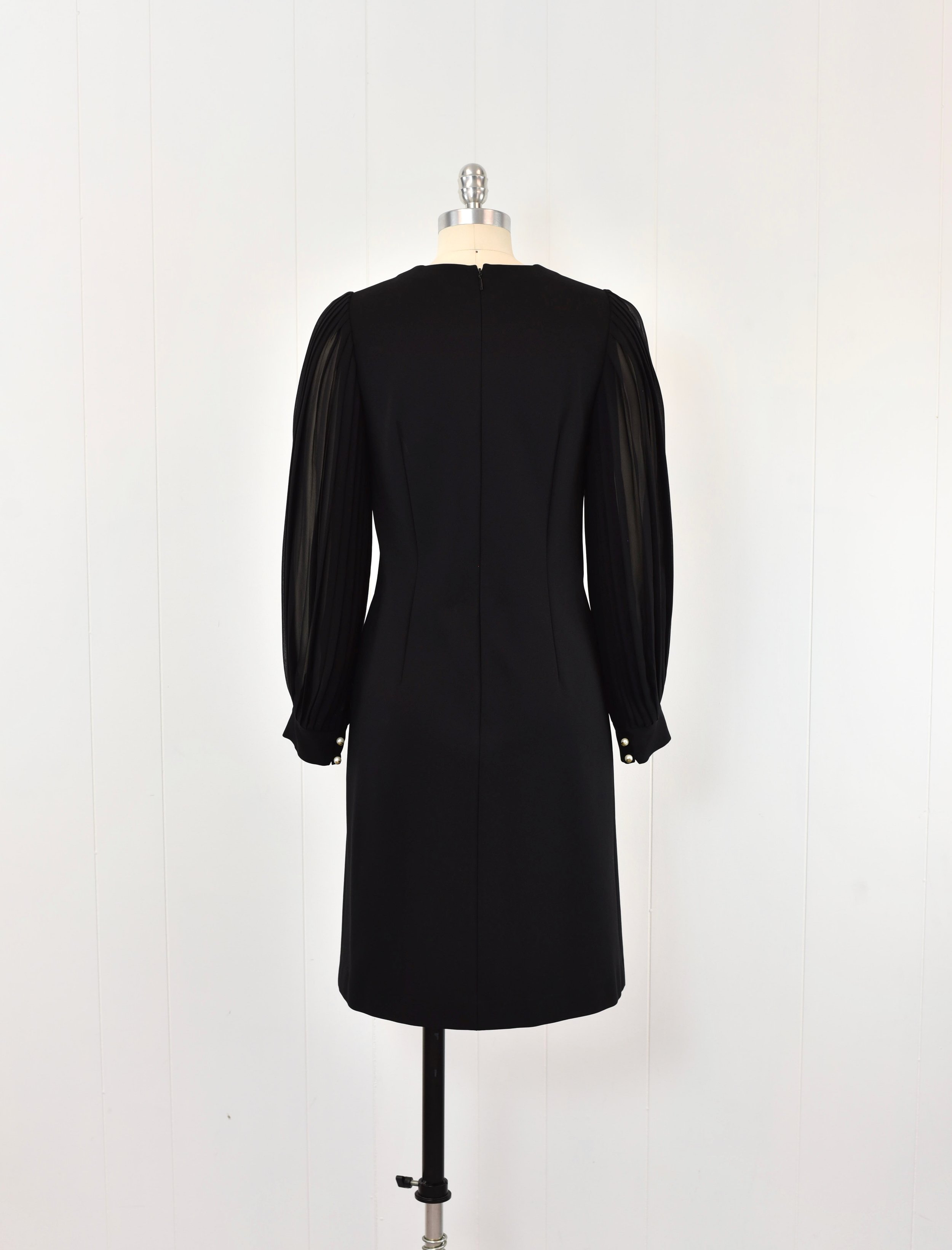 Gucci Black Silk Chiffon Pleated Sheer Balloon Bishop Sleeve Rayon Nylon Jersey Blend LBD Chic Party Formal Cocktail Dress Canned Ham Vintage Gucci Black Silk Chiffon Pleated Sheer Balloon Bishop Sleeve Rayon Nylon Jersey Blend LBD Chic Party Formal Cocktail Dress Canned Ham Vintage