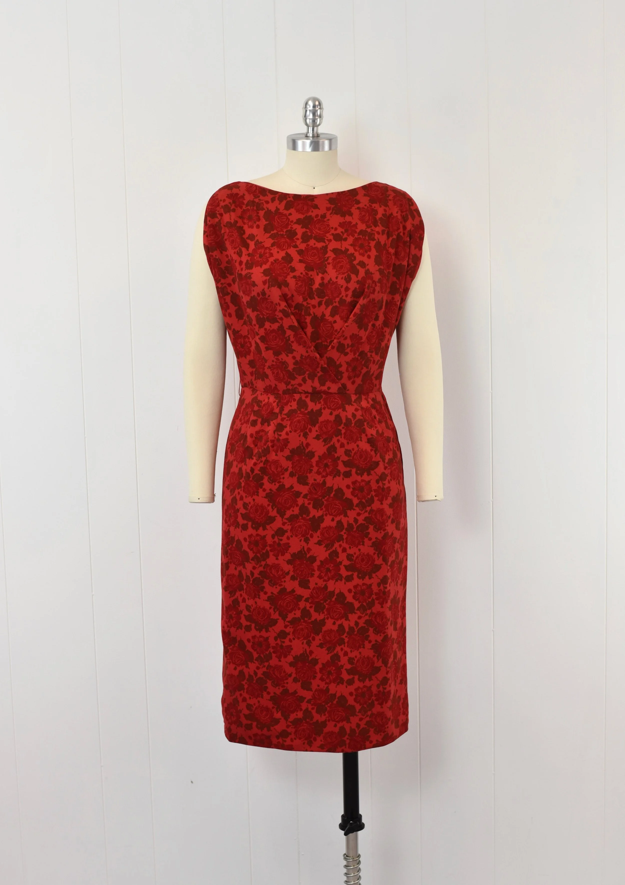 1950s Red Rose Floral Print Bombshell Pinup Wiggle Pencil Cocktail Party  Dress — Canned Ham Vintage