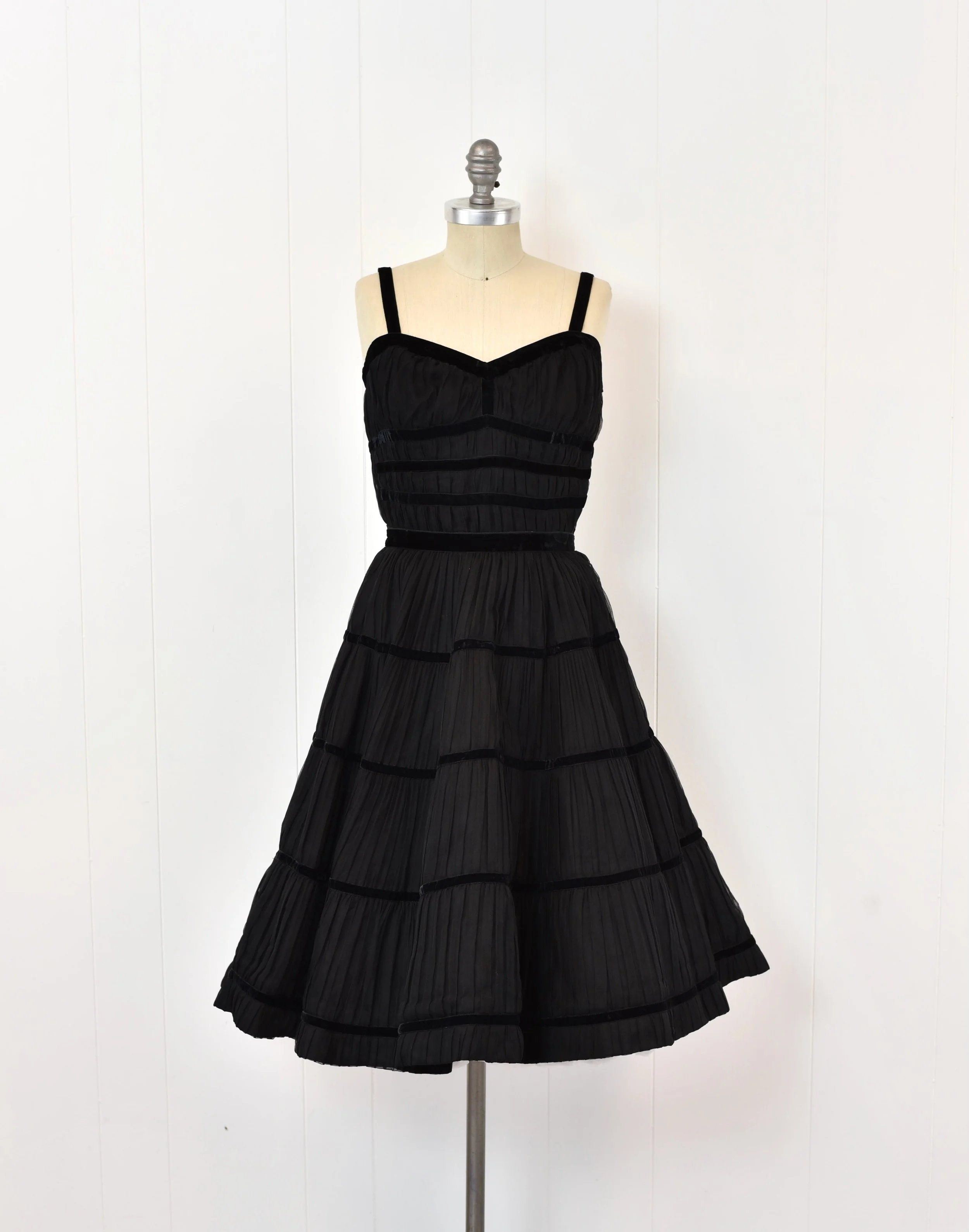 1950s Black Tulle Velvet Blouse Tank Top Circle Skirt Pinup