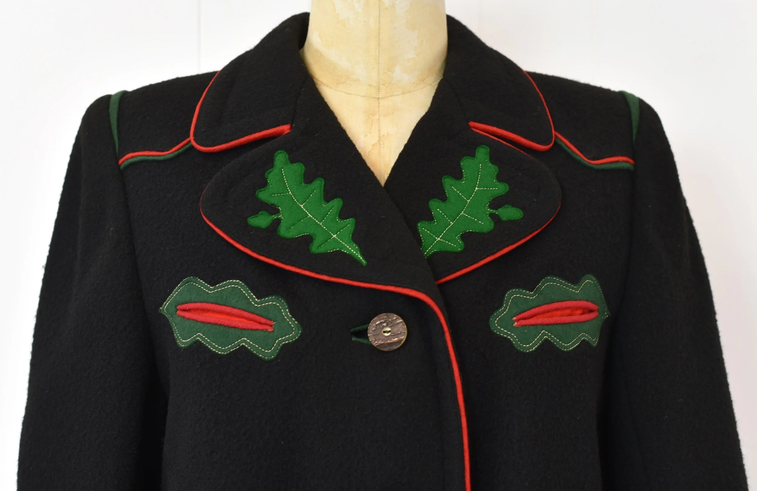 ジャケット・アウター Embroidered Design Tyrolean Jacket 1940s/1950s Tyrolean Trachten Black Wool Leaf Holiday