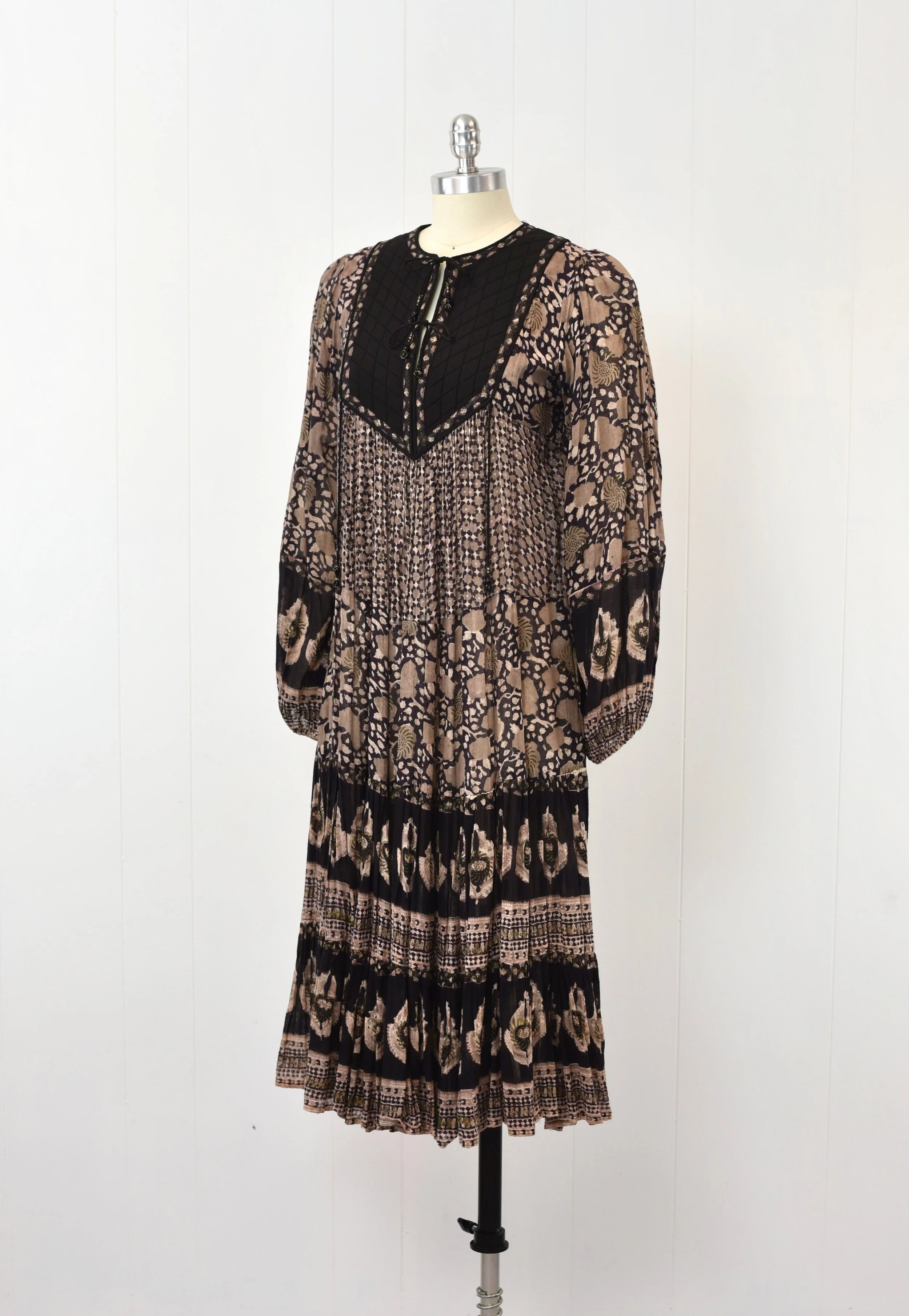 kalamkari dress designs Bollywood Style Dola Silk Printed Gown For Party XL / Orange Color:picture burgundy Pure Cotton Tiered Dress closet_5167 Giambattista Valli x H&M: