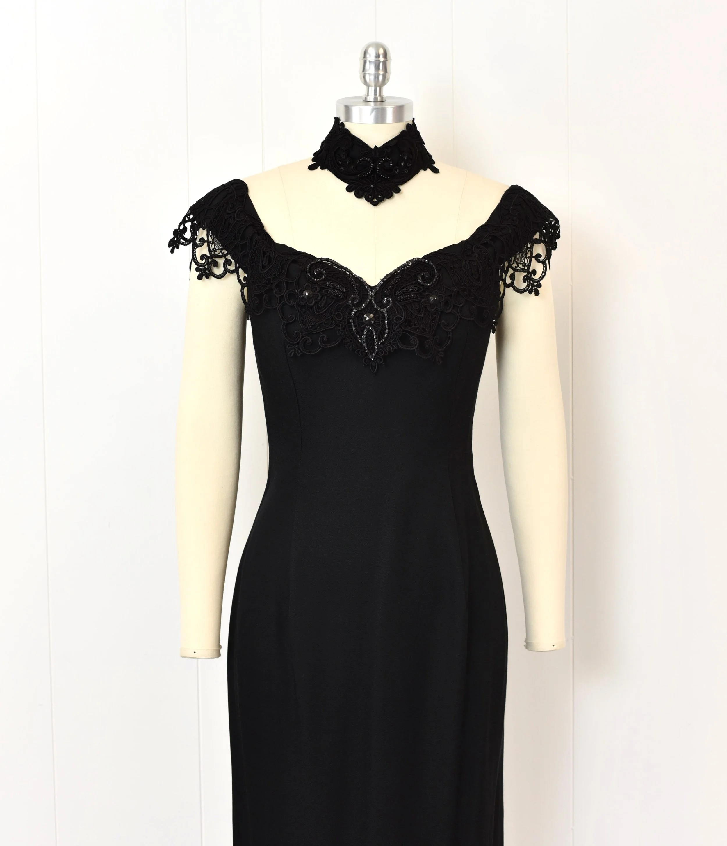 chinese dress ladies Watch Me Maxi Dress With Lace Choker & Statement Gloves main image 0