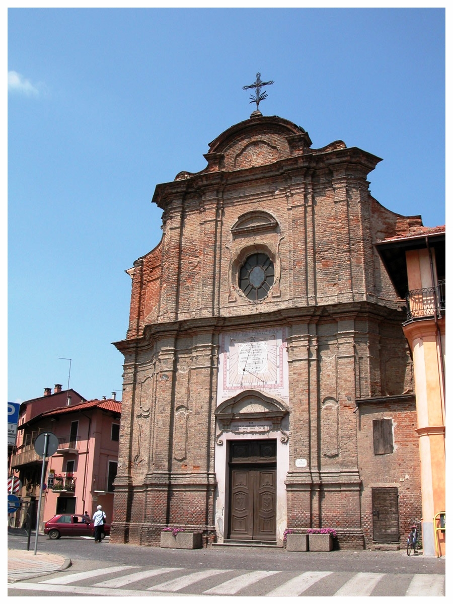 Canale-Chiesa-di-San-Bernardino canale_alba langhe e roero turismo in langa tour percorsi.jpg