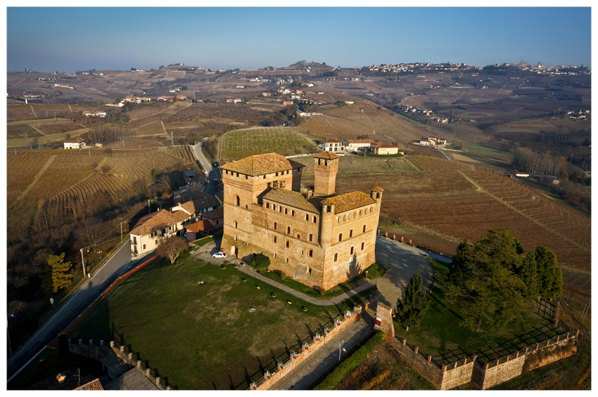 GRINZANE CAVOUR PIEMONTE LANGHE ROERO CASTELLO TURISMO.jpg