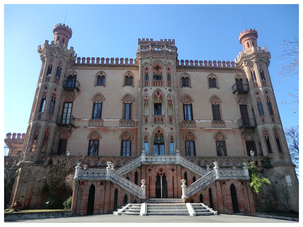 castello novello piemonte langhe roero.jpg