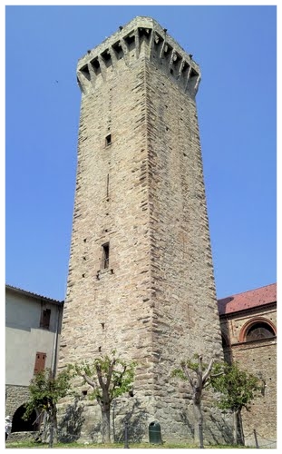 torre medievale perletto piemonte.jpg