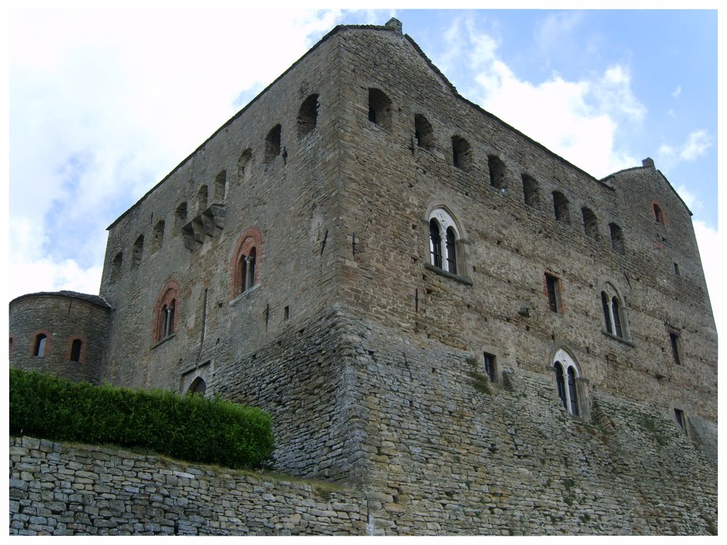 Prunetto turismo in langa piemonte langhe roero tour percorsi itinerari turistici  castello.jpg