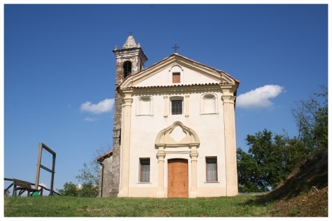 Serravalle Langhe, chiesa San Michele Arcangelo SERRAVALLE LANGHE PIEMONTE LANGHE ROERO COMUNE TURISMO VISITA COSA VEDERE.jpeg