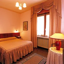 LEON D ORO CANALE ALBERGO.jpg