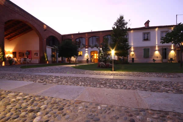 CARPE NOCTEM ET DIEM