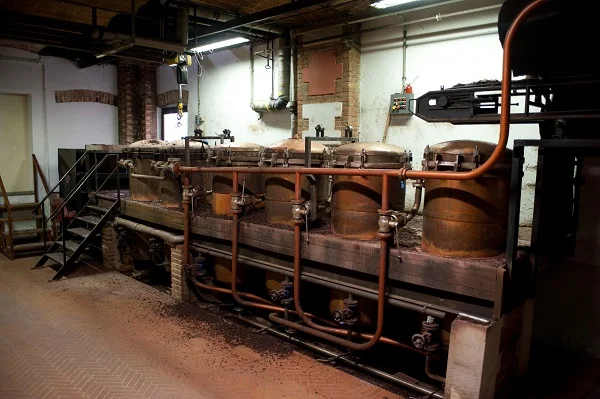 DISTILLERIA MONTANARO