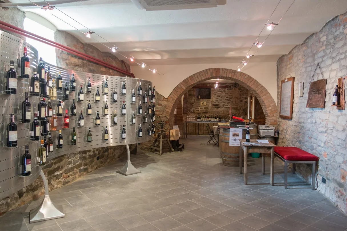 CANTINA COMUNALE DI CASTIGLIONE FALLETTO