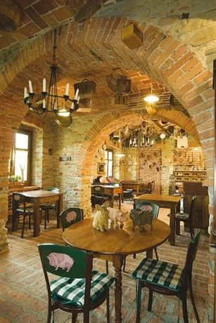 OSTERIA DEL MAIALE PEZZATO