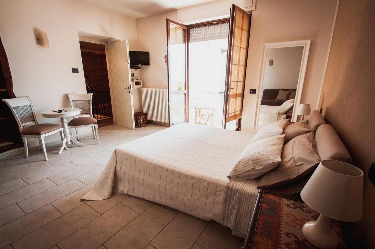 ALBARETTO DELLA TORRE - B&B LA ROLA LANGHE E ROERO.jpeg