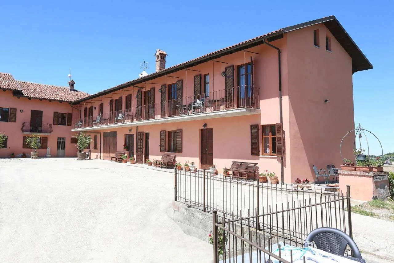 ALBARETTO DELLA TORRE - AGRITURISMO AL BRICH.jpeg