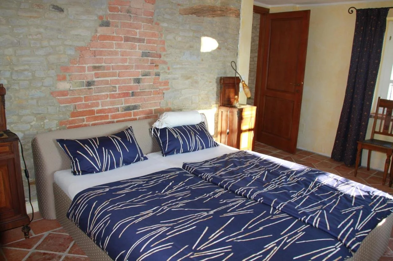 ALBARETTO DELLA TORRE - B&B CASCINA MAROTTA langhe roero.jpeg