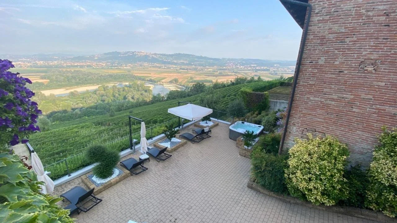 BARBARESCO - HOTEL CASA BOFFA.jpeg