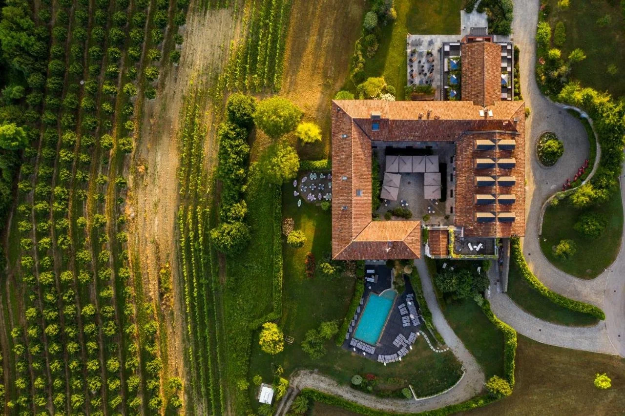 BENEVELLO - RELAIS VILLA D'AMELIA LANGHE.jpeg
