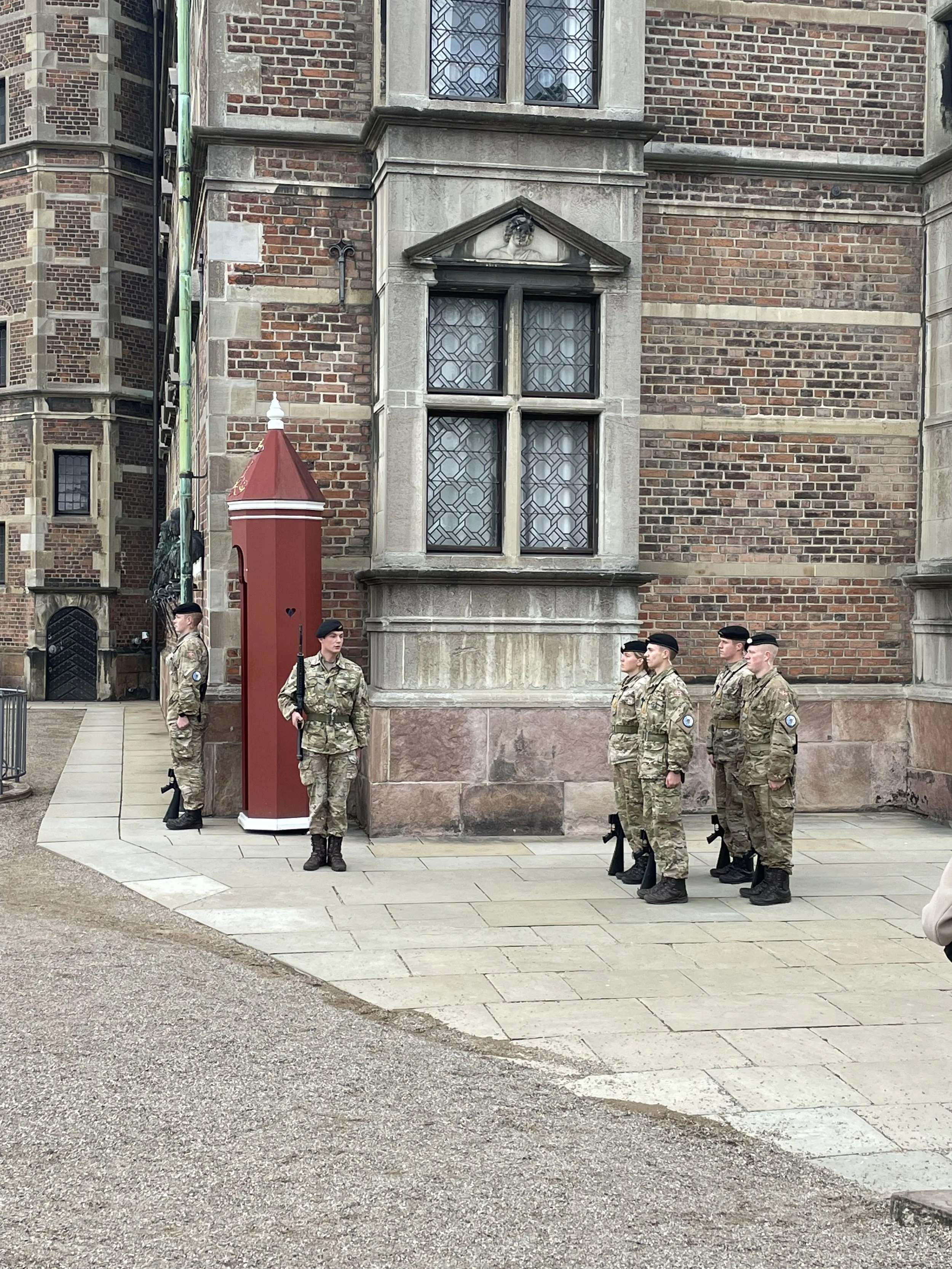 Rosenborg Changing of guard.jpg