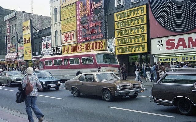 Yonge street in the 1980s.  What was your favourite shop?  credit: Flickr/fintano #oldtoronto #toronto #history