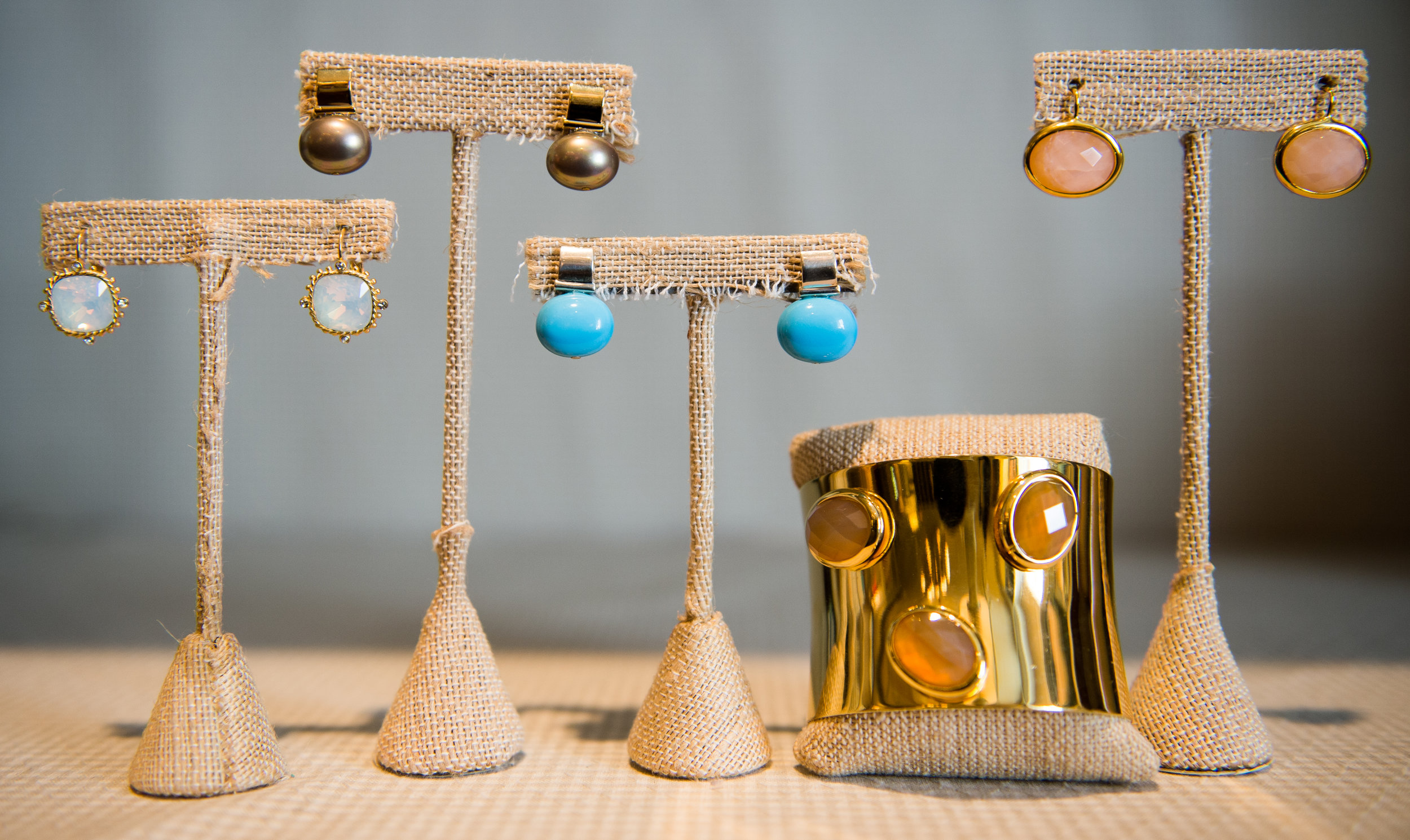 Swan Coach House Gift Shop - Atlanta, Ga — Swan Coach House - Atlanta, Ga