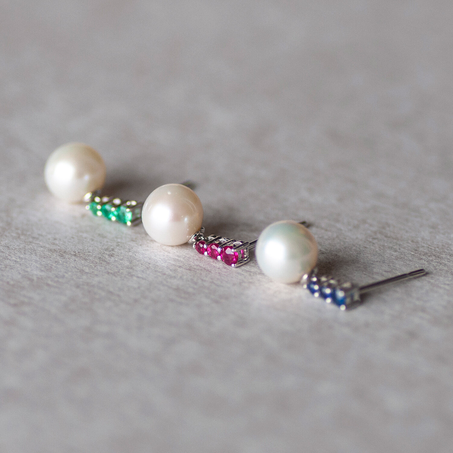 color-stone-pearl-earring-editorial-2.jpg