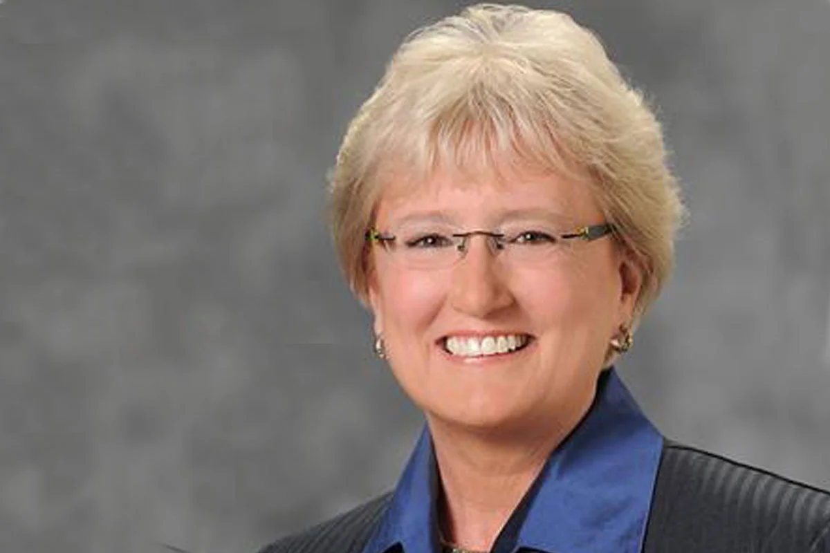 List Price $12,000 HOT TOPICS: Governance & Board Communication | Strategic Leadership