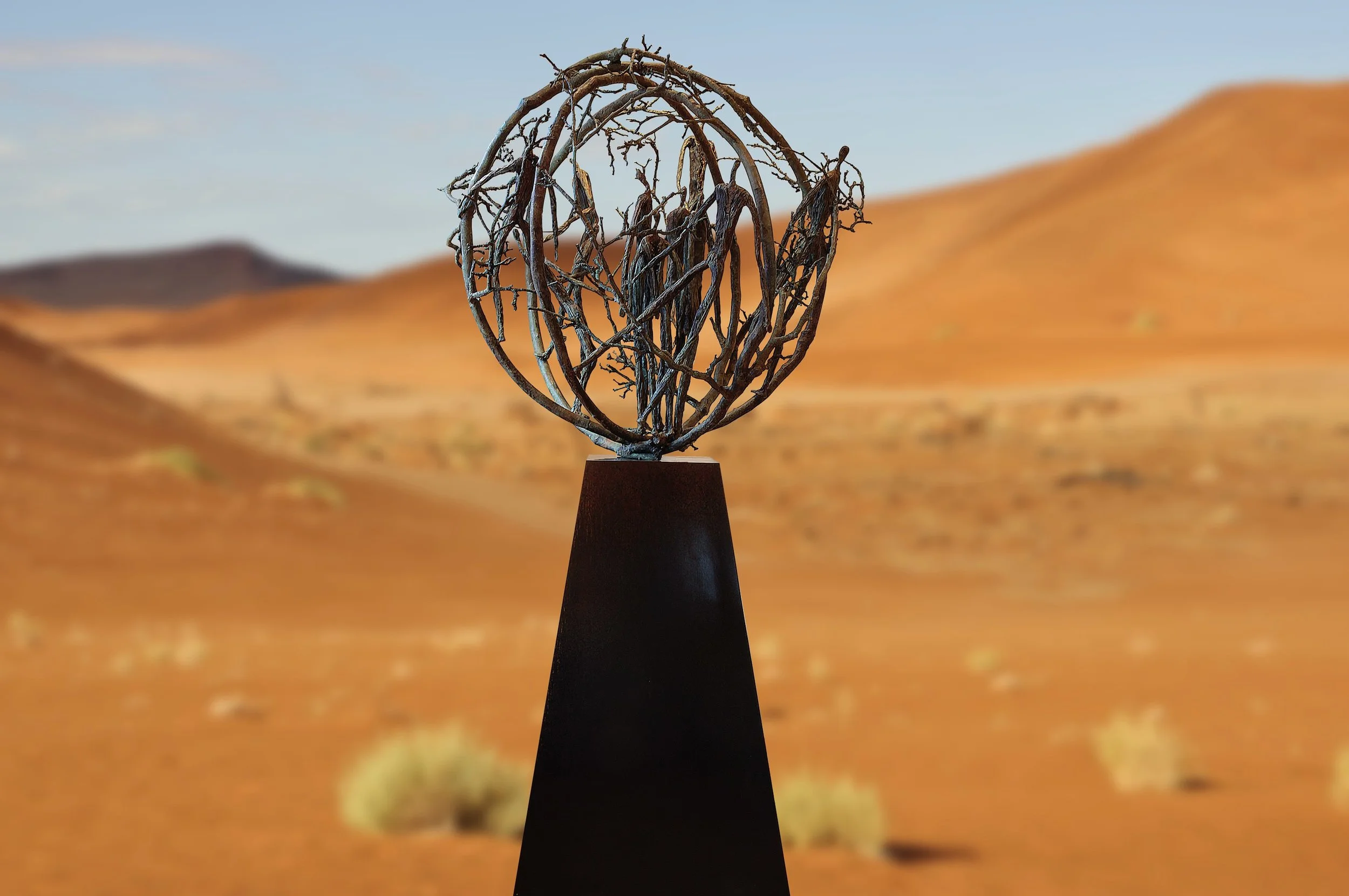 Jill Berelowitz - Tumbleweed plinth blurred BG-min.JPG