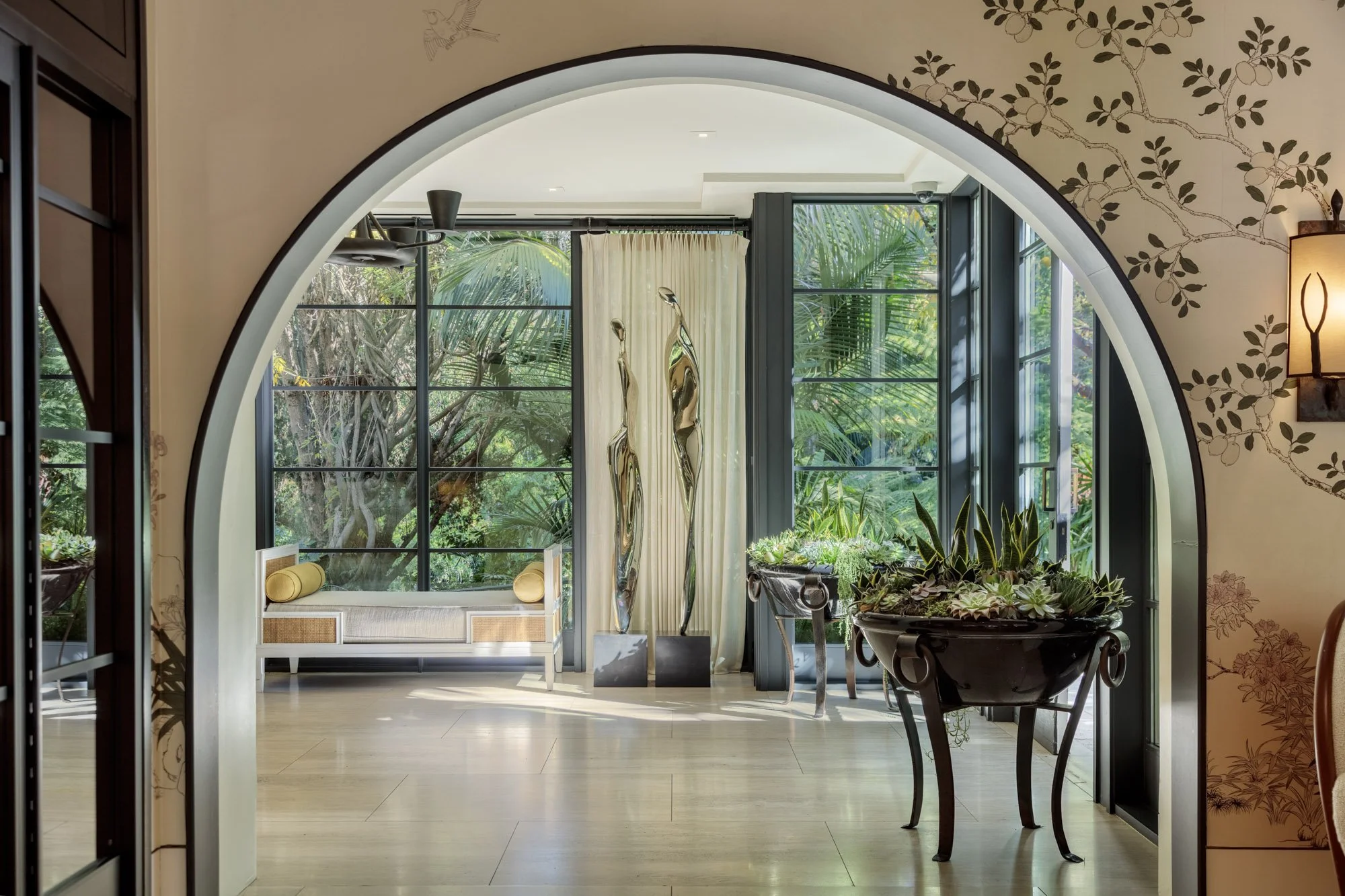 Jill Berelowitz, Metamorphosis at the Hotel Bel-Air, Los Angeles, presented by Ackerman Studios and CURA Art (20).jpg
