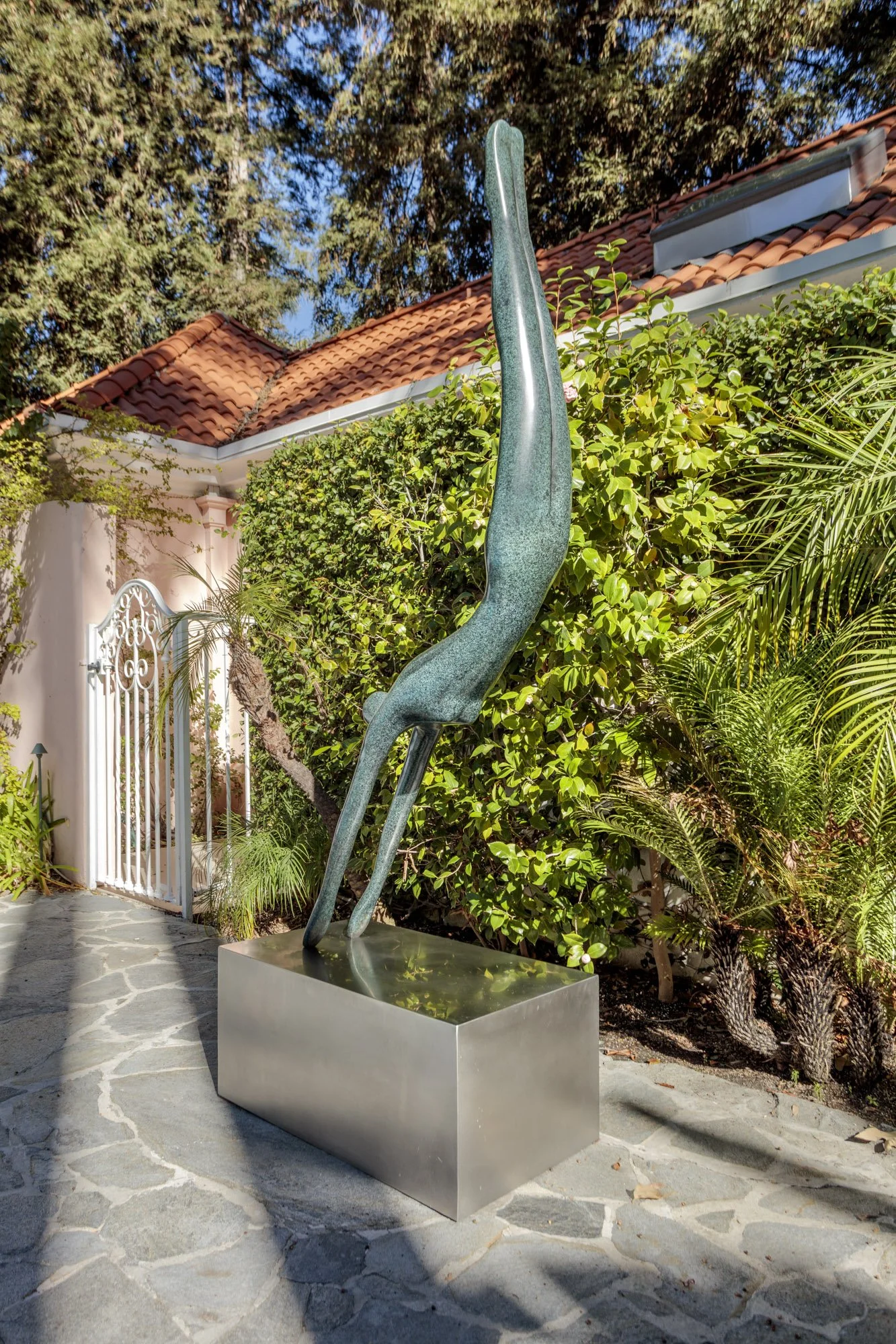 Jill Berelowitz, Metamorphosis at the Hotel Bel-Air, Los Angeles, presented by Ackerman Studios and CURA Art (4).jpg