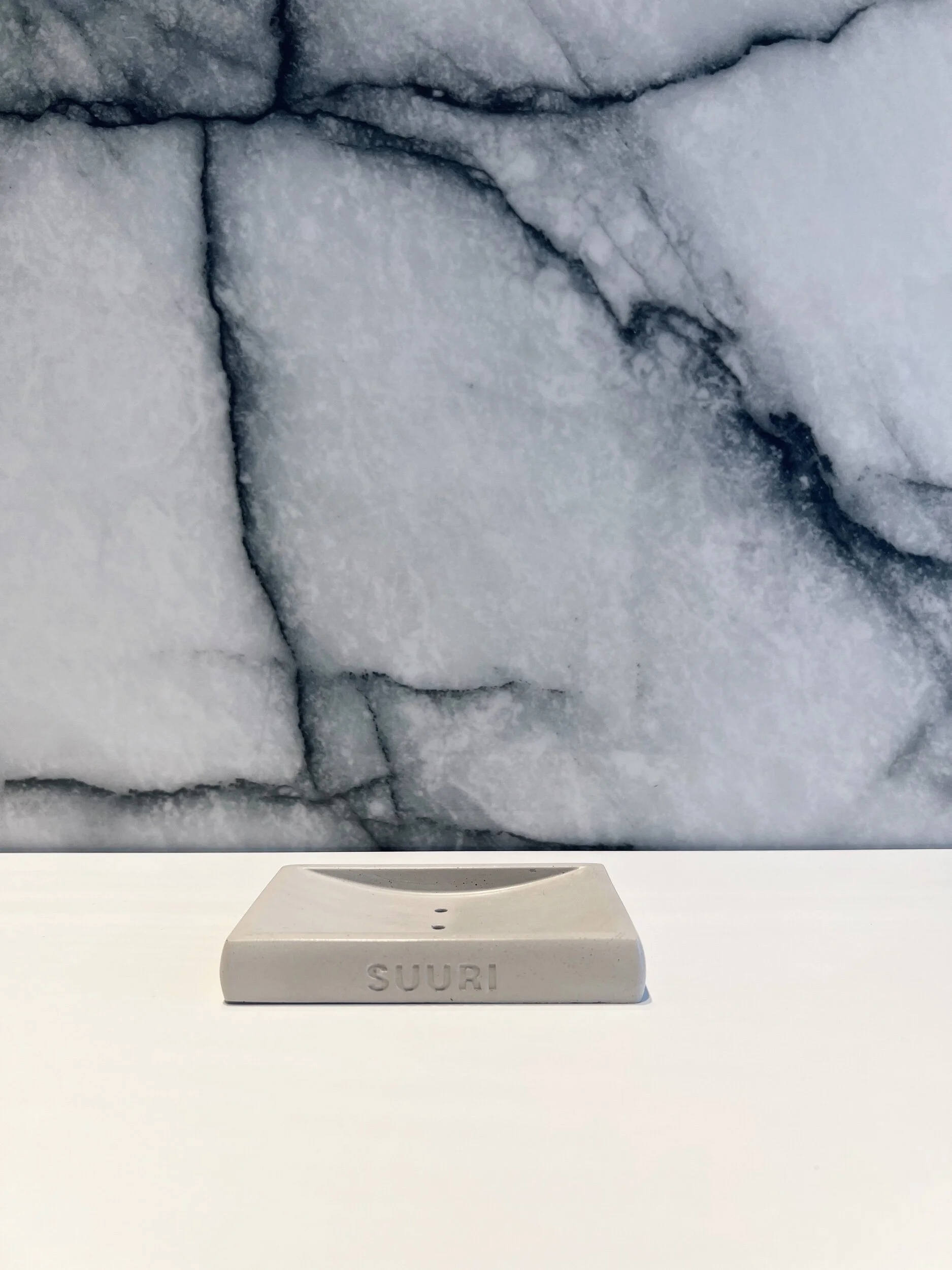 2EDC1A2F-5B5F-4D4B-9EA3-2FCC15B15079