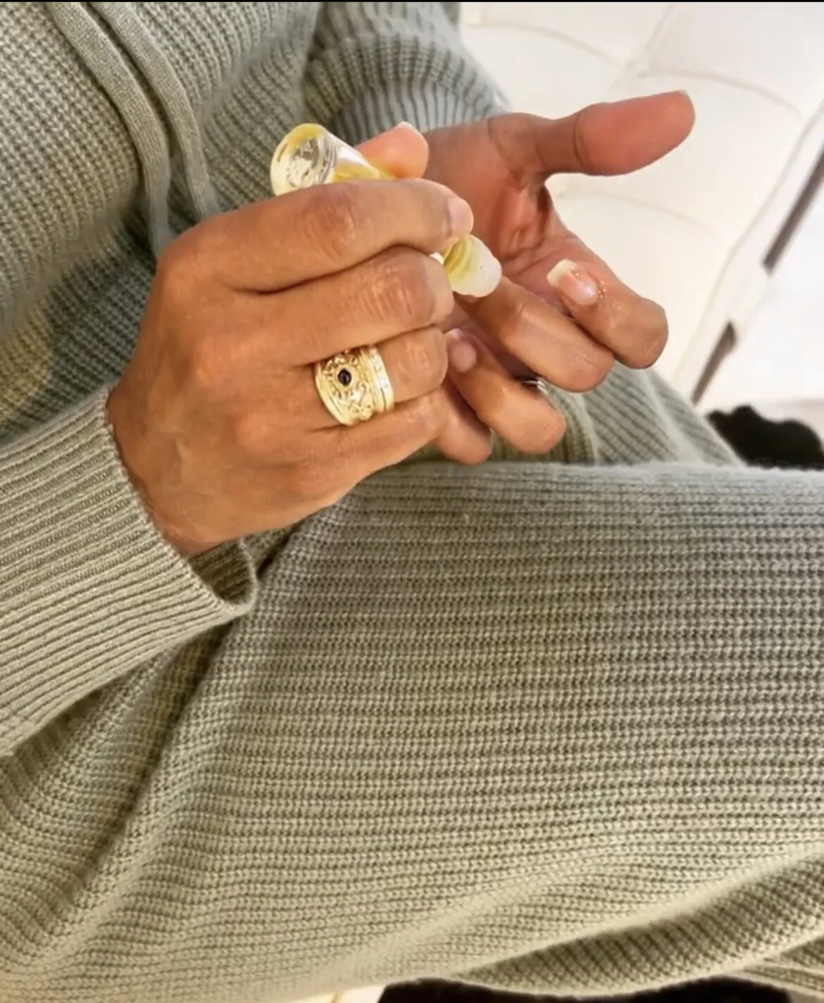 2CD78B4F-7657-40E6-876F-582166E6FD69