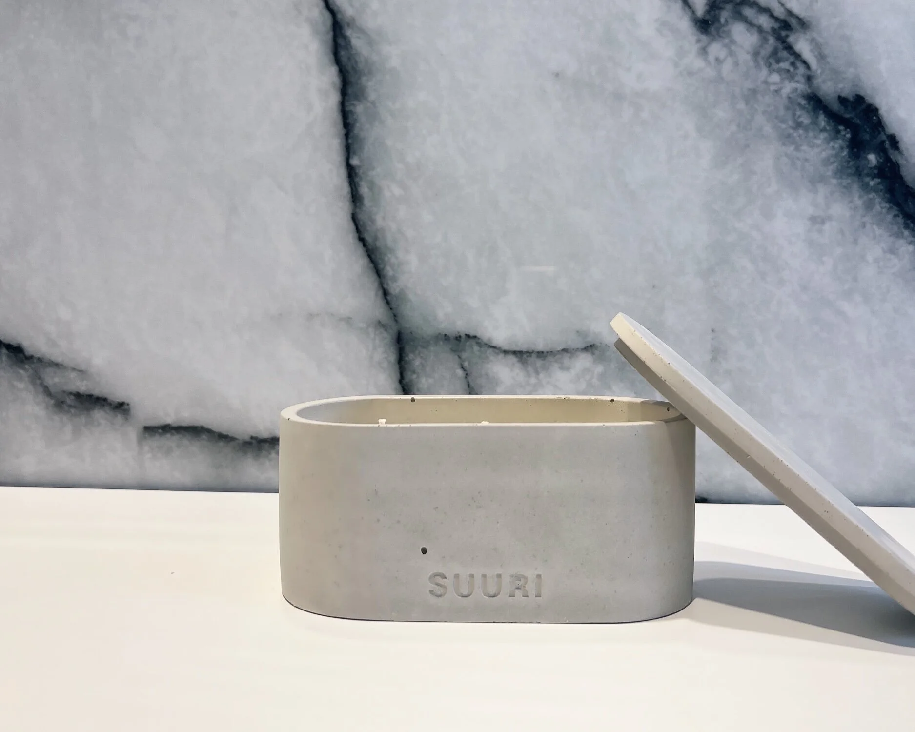 7B95D41F-396B-4B86-98F0-586BB2DB1FE0