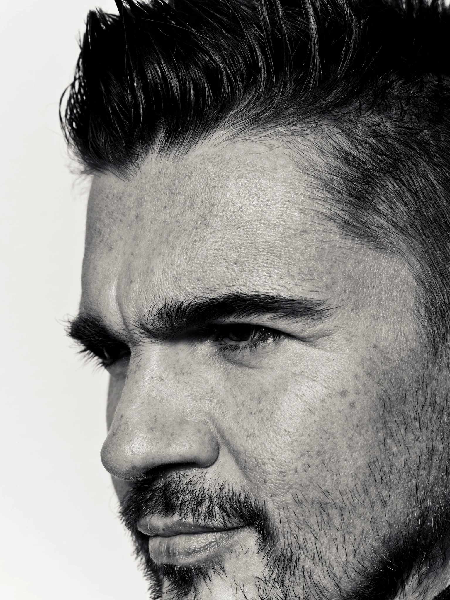 SILFEN_JUANES_SHOT_01_125 copy.jpg
