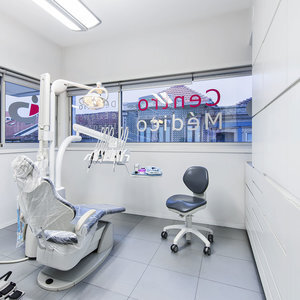 Consultório Centro Médico Dentário Porto.jpg