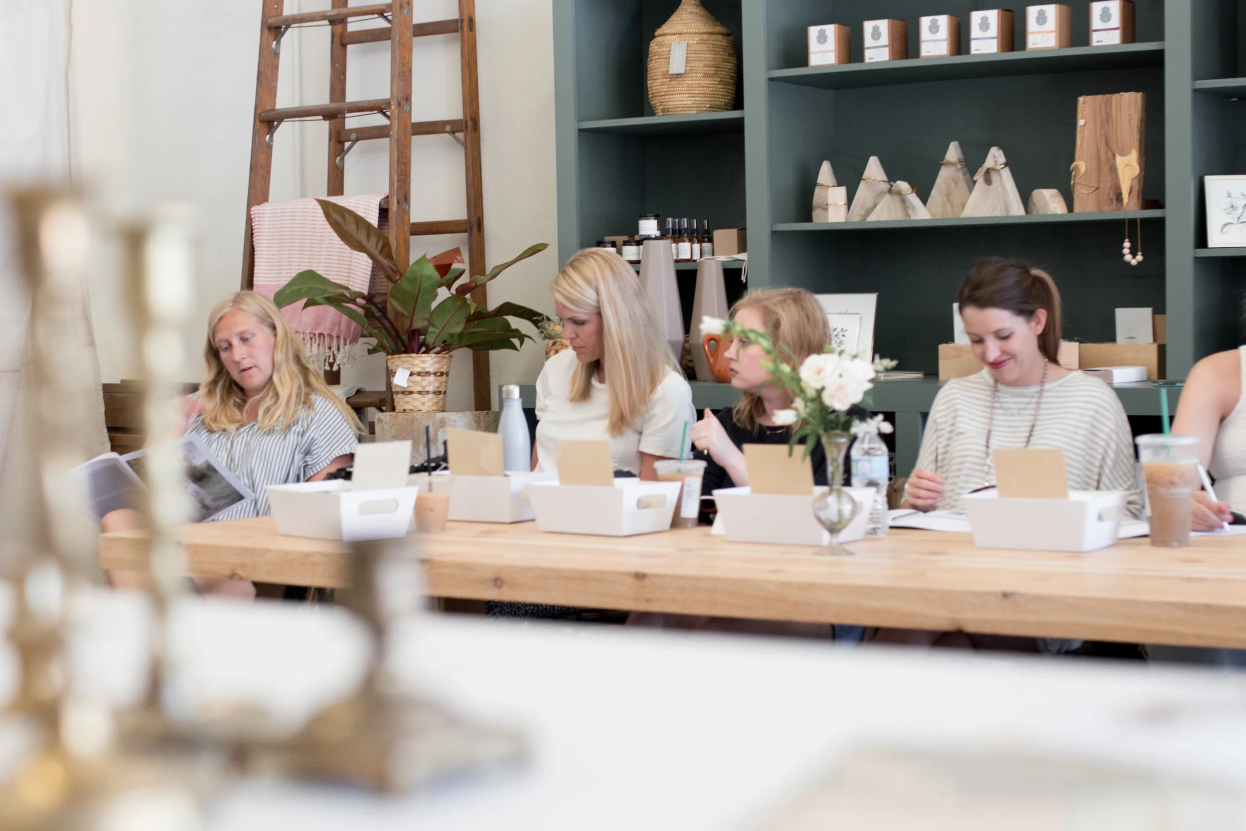 Moms learning about manual mode at Kindred Photography Workshop , Image by Tina Lynn Photography