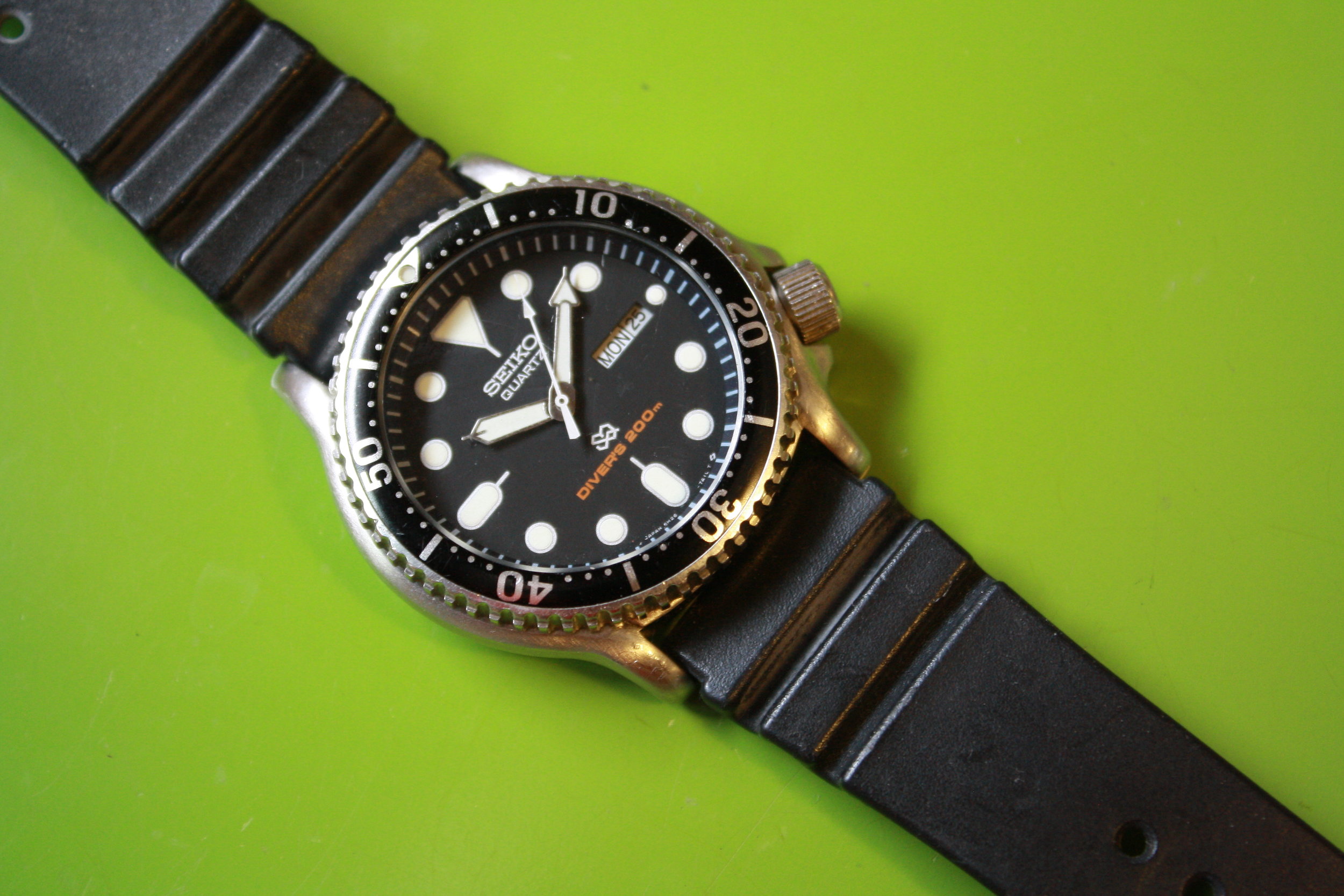 Seiko 200m diver, 5H26-7A00, Suwa, March 1991, w/ GL831 strap — Klein  Vintage Watch