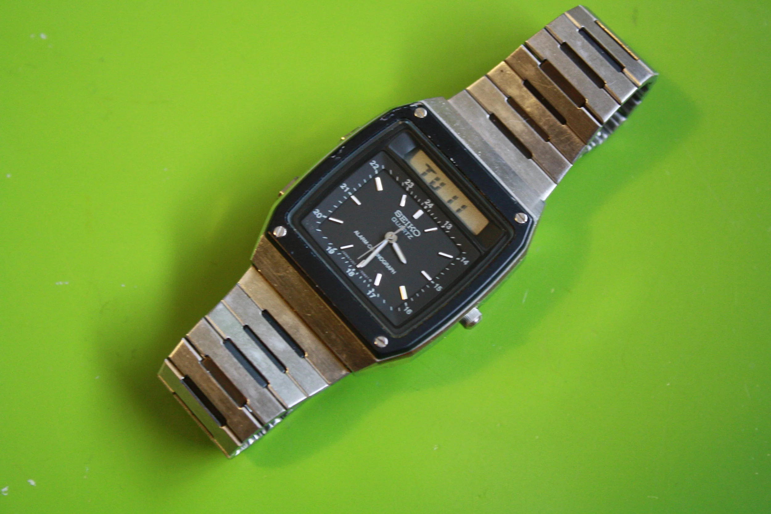 Seiko H357-5040 - James Bond watch, "For Your Eyes Only"