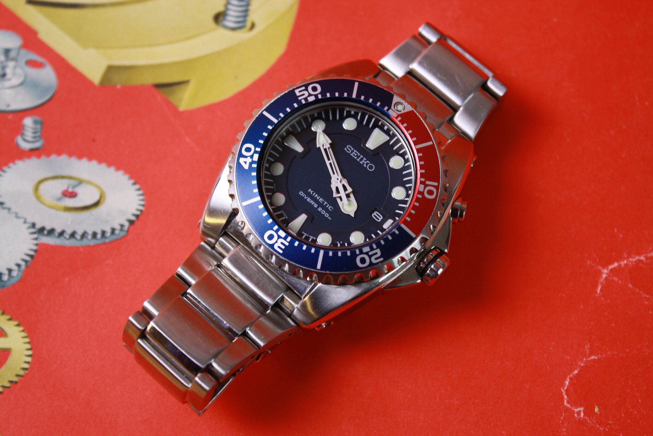 Seiko Kinetic SKA369P1 Diver 200m Watch - the BFK! — Klein Vintage Watch