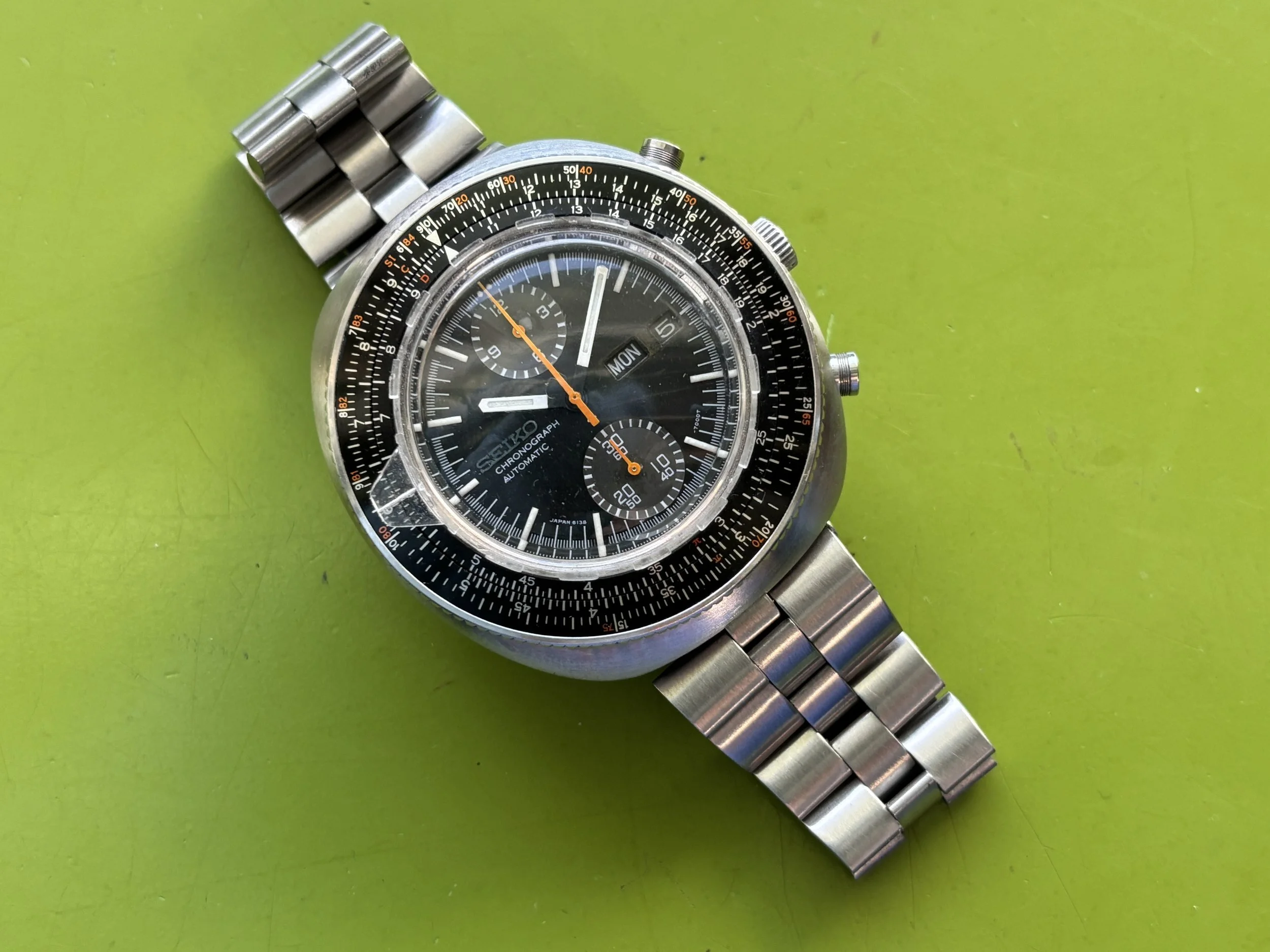 Seiko 6138-7000 Slide-Rule Chronograph, July 1974 — Klein Vintage