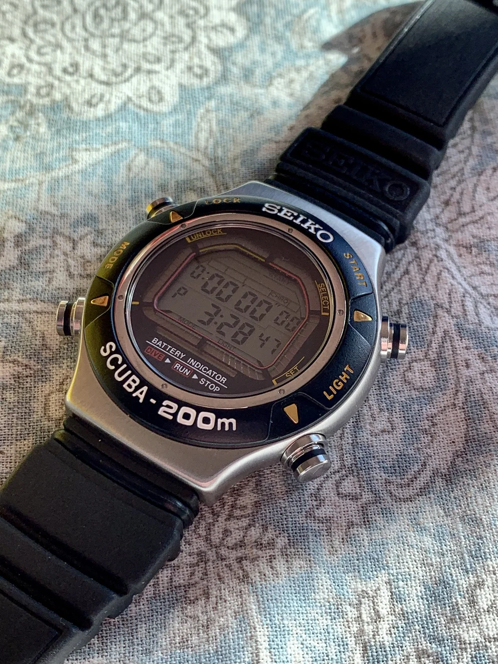 Seiko S800-0019 200m Scuba watch from December 1994 — Klein