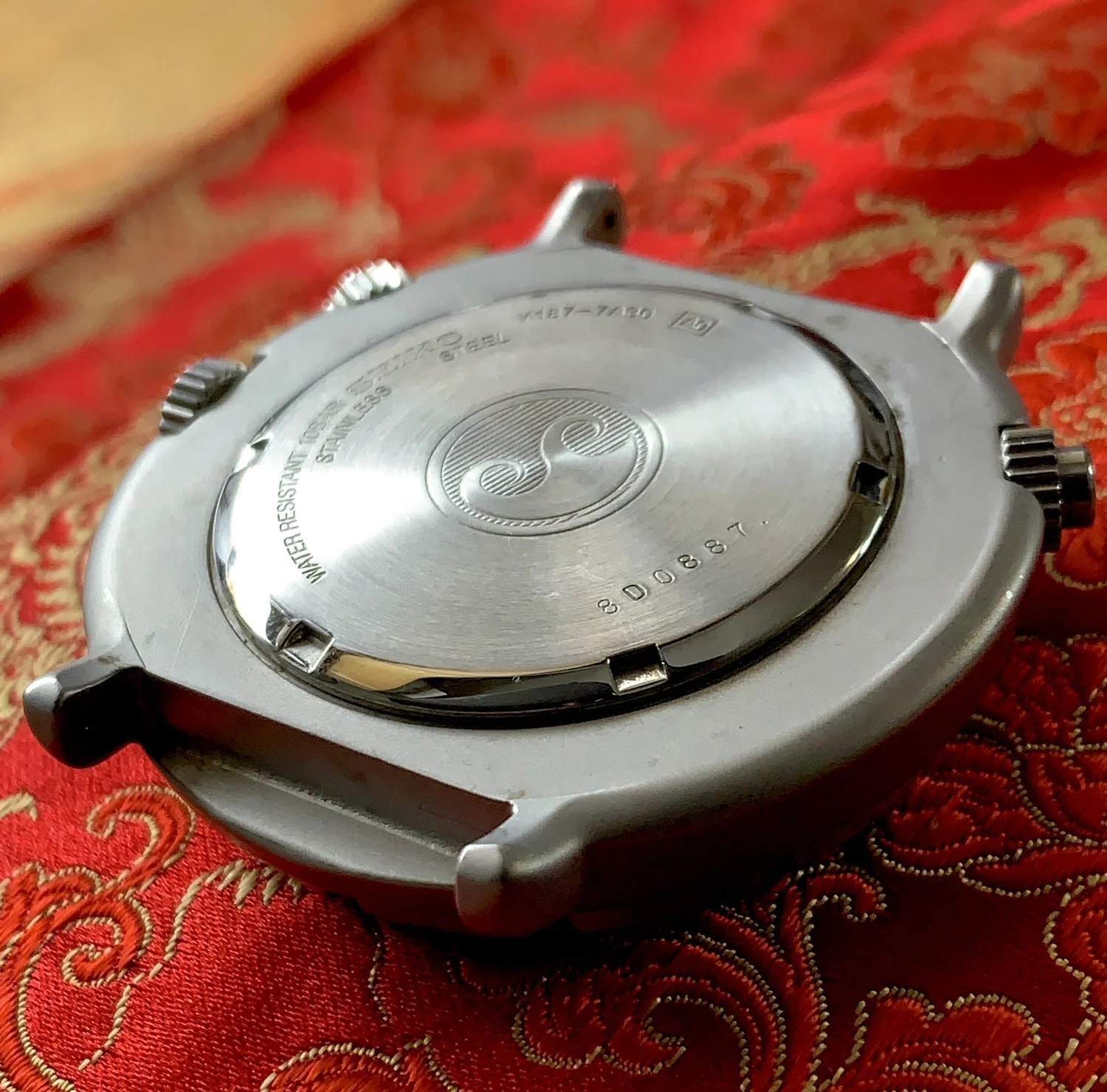 Seiko Y187-7A30 